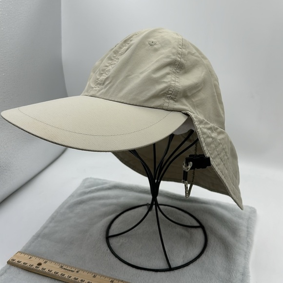 Columbia Sportswear Co. UPF 30+ Sun Hat With Protection Unisex/kaki color - Picture 1 of 10